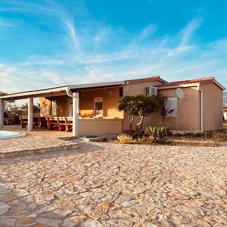 Beautiful Secluded Area Near Novalja Vacation House With Pool And Sea View Villa Lara Buitenkant foto