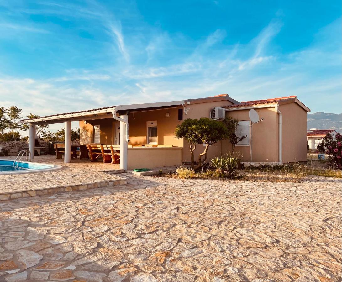Beautiful Secluded Area Near Novalja Vacation House With Pool And Sea View Villa Lara Buitenkant foto